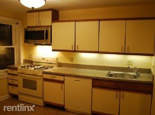 846 W Lakeside Pl APT 1W, Chicago, IL 60640