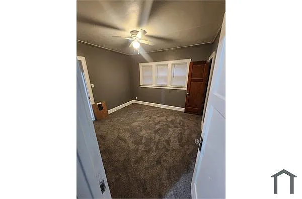 Building Photo - 4335 N 14th St #1