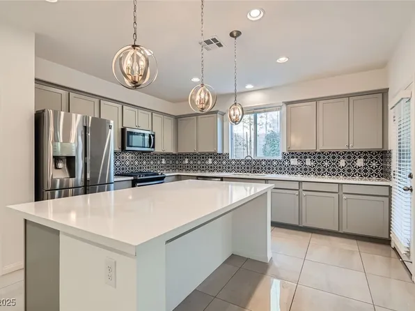 8031 Tank Loop St, Las Vegas, NV 89166