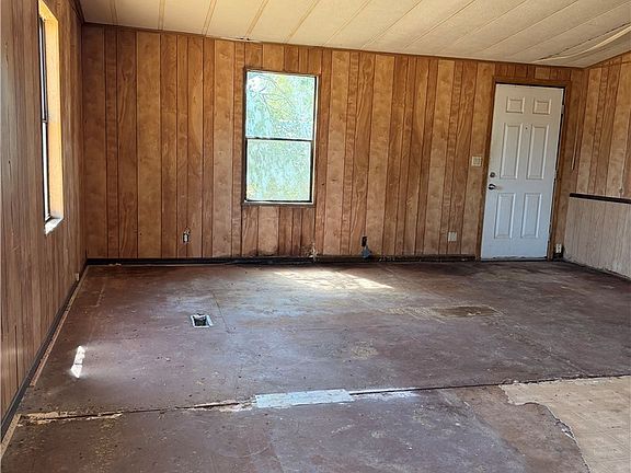 5th image of 3988 E Hearne Avenue