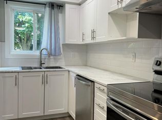 81 Toulon Cres, London, ON N5V 1J4