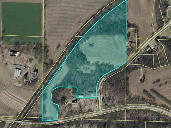 1397 Sayles Trl, Belleville, WI 53508