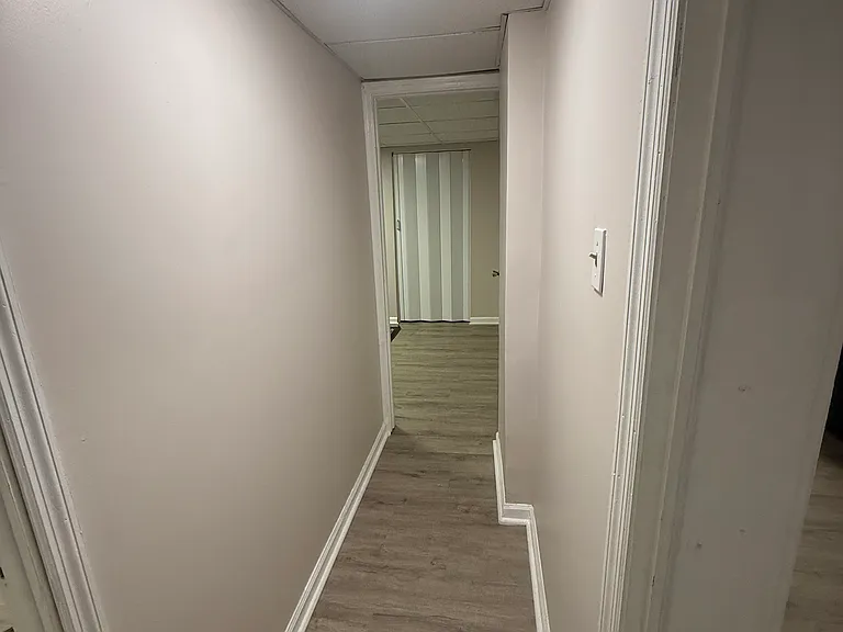 330 E Main St — Photo 10