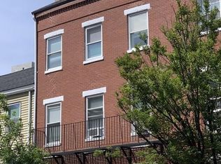 12 Paris St APT 3, Boston, MA 02128