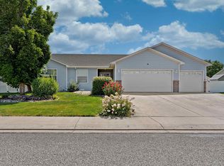 680 Stone Mountain Dr, Fruita, CO 81521