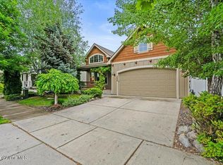 2624 W Sorbonne Dr, Coeur D Alene, ID 83815