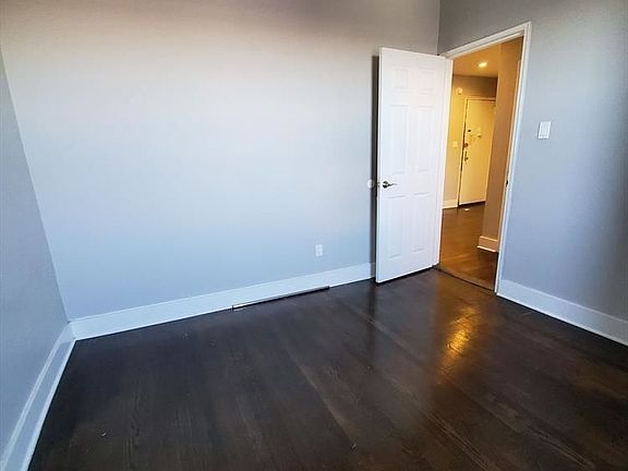 2nd image of 2021 E 41st St APT 6G