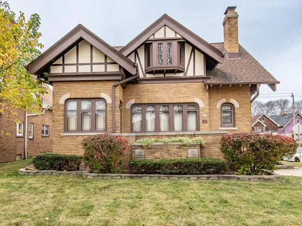 2579 North 47th STREET, Milwaukee, WI 53210