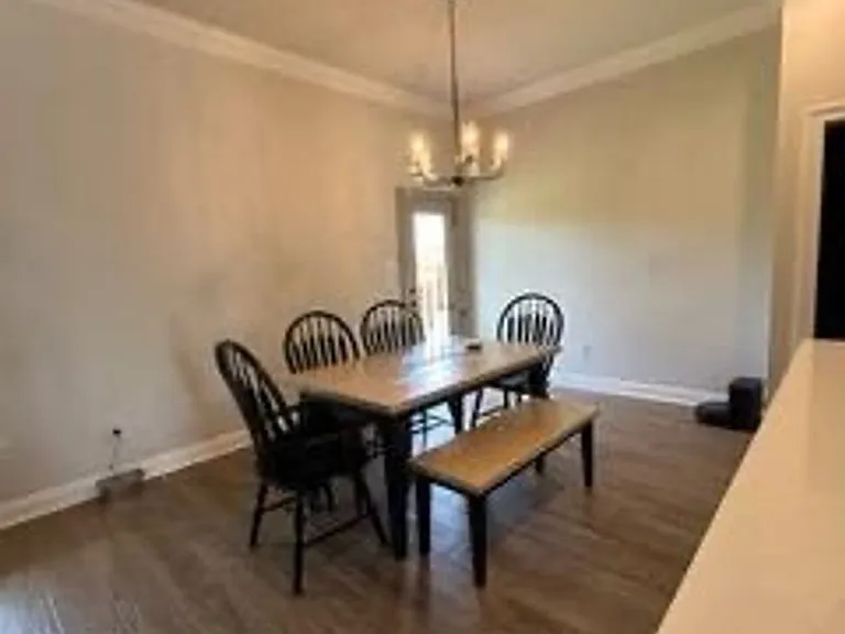 225 Barclay Blvd — Photo 10