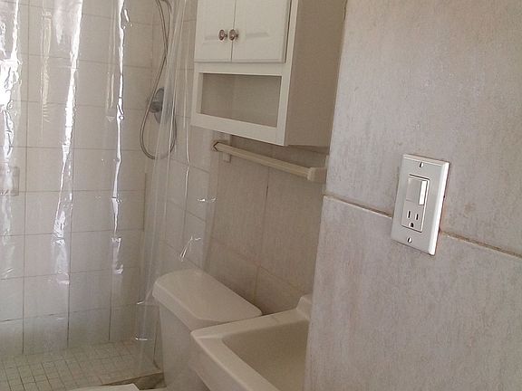 3rd image of 717 E Atlantic Blvd Uppr #