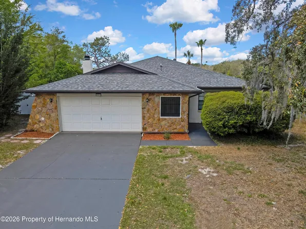 1021 Waterfall Dr, Spring Hill, FL 34608