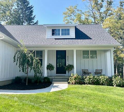 2nd image of 6045 Coventry Woods Dr NE