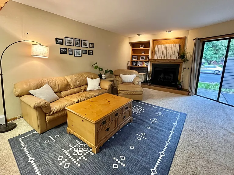 3092 Edison Ct — Photo 1