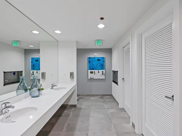 2700 Donald Ross Road #207, Palm Beach Gardens, FL 33410