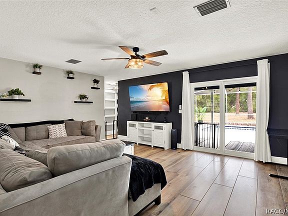 2nd image of 4118 Ramona Dr