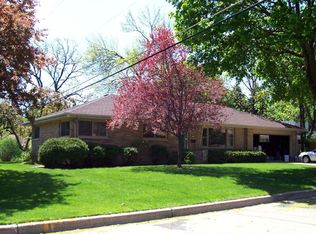 8113 W Dreyer Pl, West Allis, WI 53219