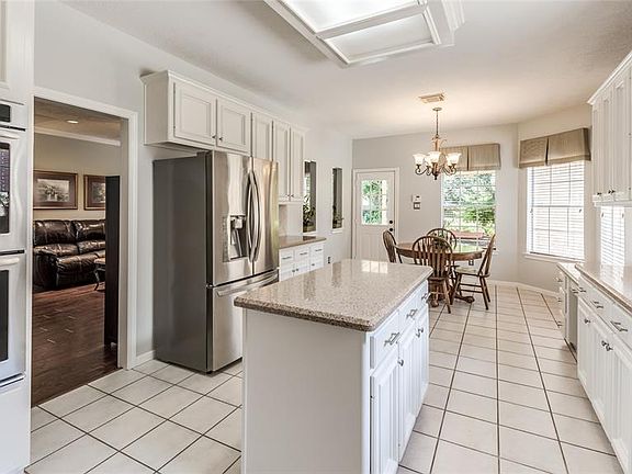 4th image of 1802 Lakebend Dr