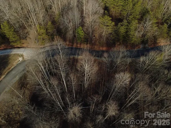 147 Double Eagle Dr #23, Nebo, NC 28761