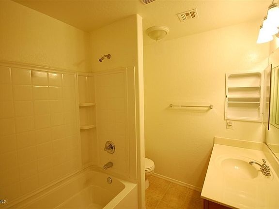 5th image of 2520 W Burgess Ln