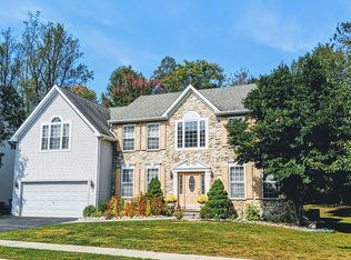 519 Crestwood Ln, Downingtown, PA 19335