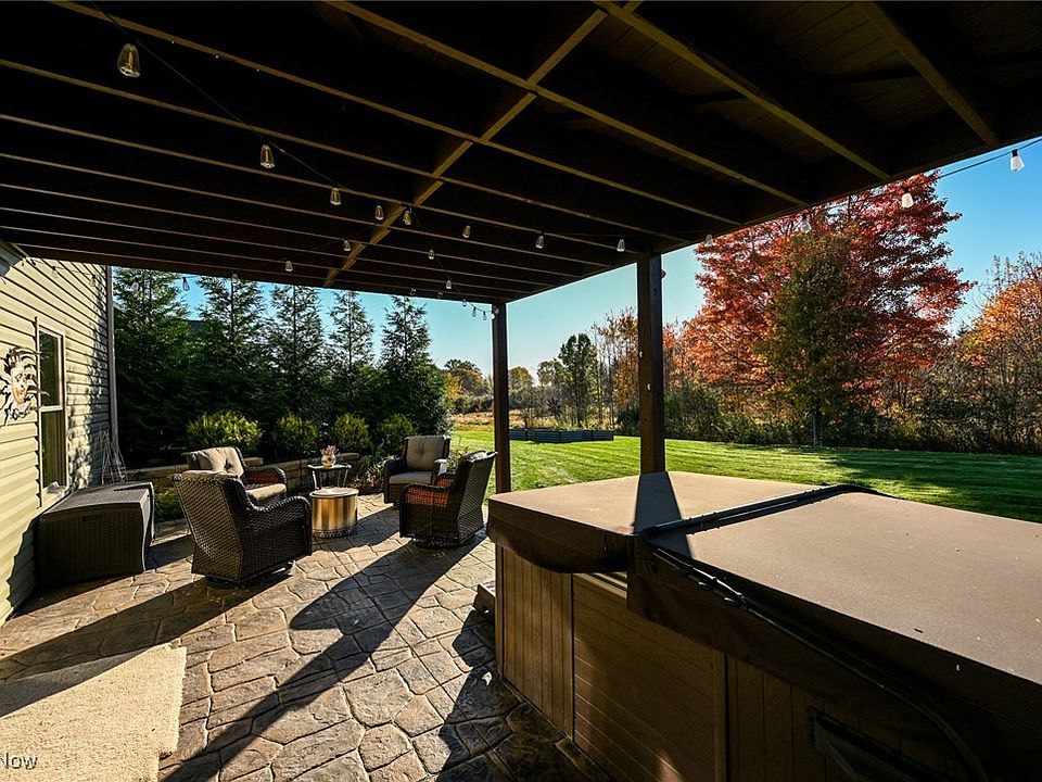 7050 Village Way Dr, Garrettsville, OH 44231 | Zillow