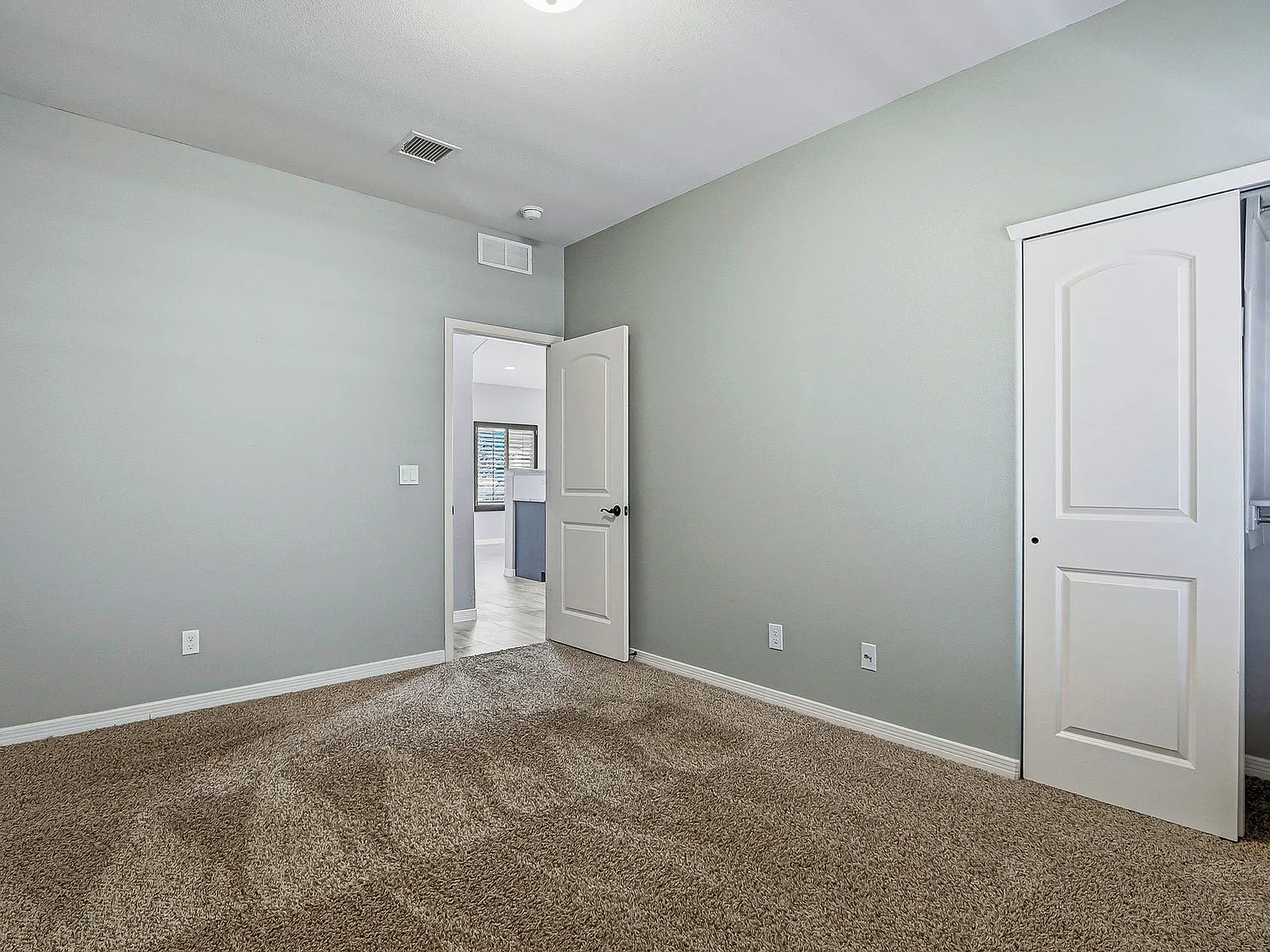2120 Honour point pl - 1 — Photo 4