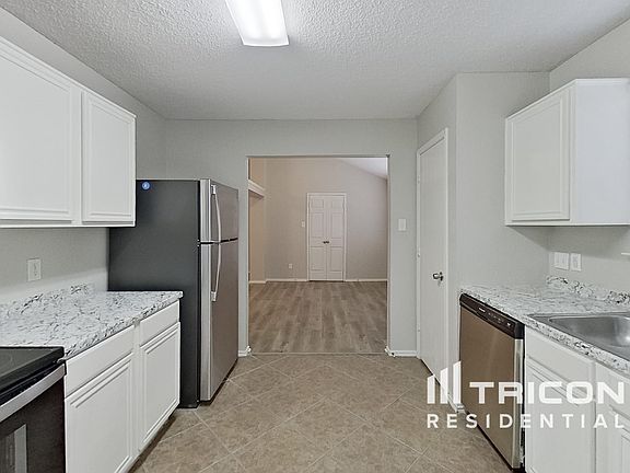 5th image of 2637 Ensenada Ln