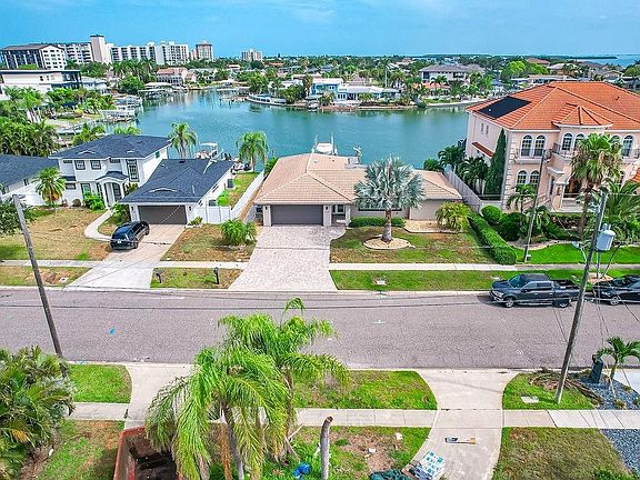 2nd image of 340 PALM ISLAND NE
