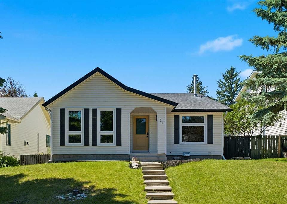1st image of 39 E Woodglen Way SW