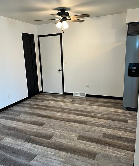 415 Theresa St — Photo 4