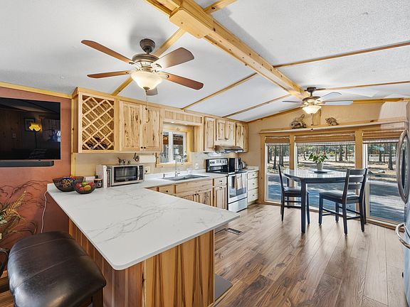 3rd image of 16288 Dyke Rd