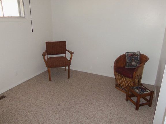 5th image of 66 Stanford Ave