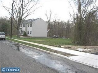 11 Hamilton St, Englishtown, NJ 07726