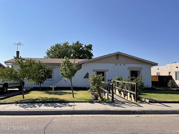 2nd image of 451 El Molino Blvd