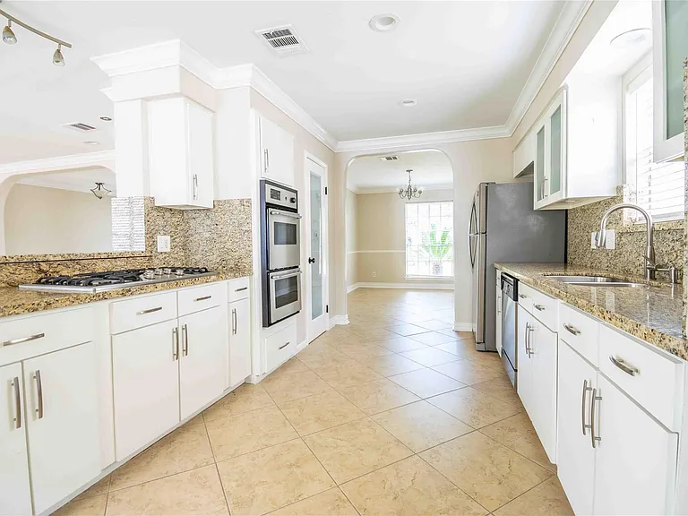 2626 Palo Pinto Dr — Photo 10