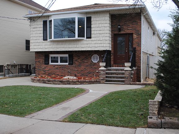 2nd image of 96 Holcomb Ave