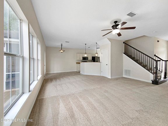 3rd image of 349 SUMMERCOVE Circle