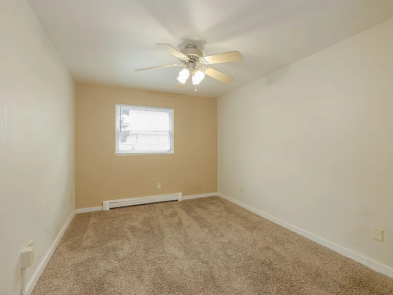 836 Vine Ave — Photo 10