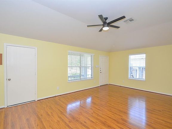 5th image of 16323 Woma Ct