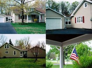 90 Doncaster Rd, Rochester, NY 14623