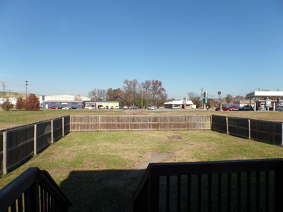 4th image of 1927 Richmond Ave