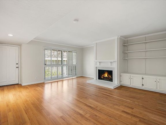 5th image of 675 Sharon Park Dr APT 227