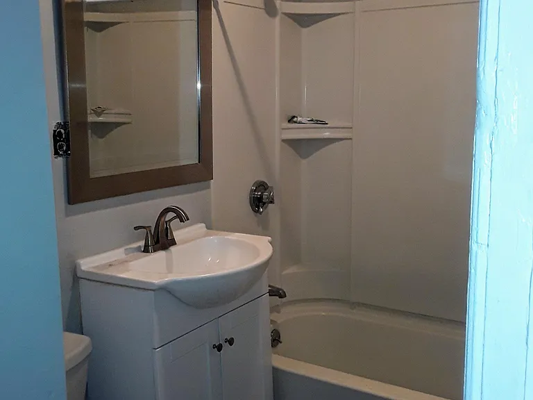109 Endicott St — Photo 12