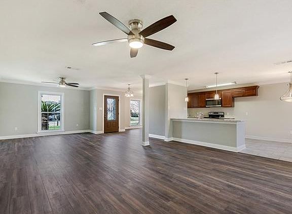 5th image of 3809 Deercreek Ln