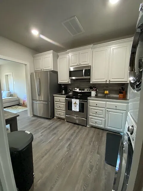 1 bed, 900 sqft, $1,450 — Photo 4