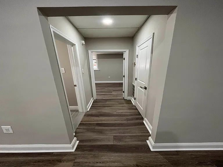 Campus Apartments — Photo 8