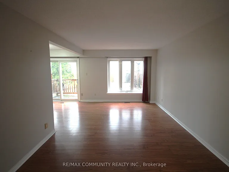 172 A Bellamy Rd N — Photo 12