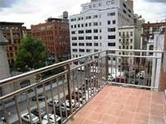 Rented by Site Realty Services | media 29