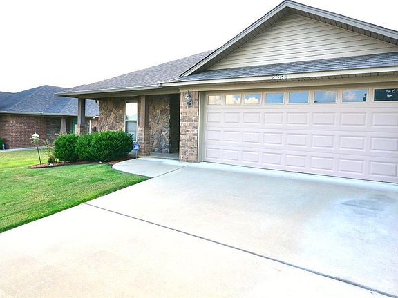 3rd image of 2335 Linda Dr
