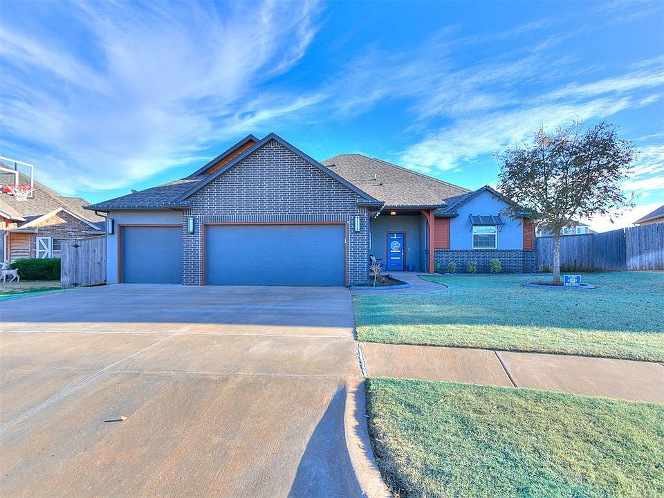 1st image of 18805 Rolling Hill Way